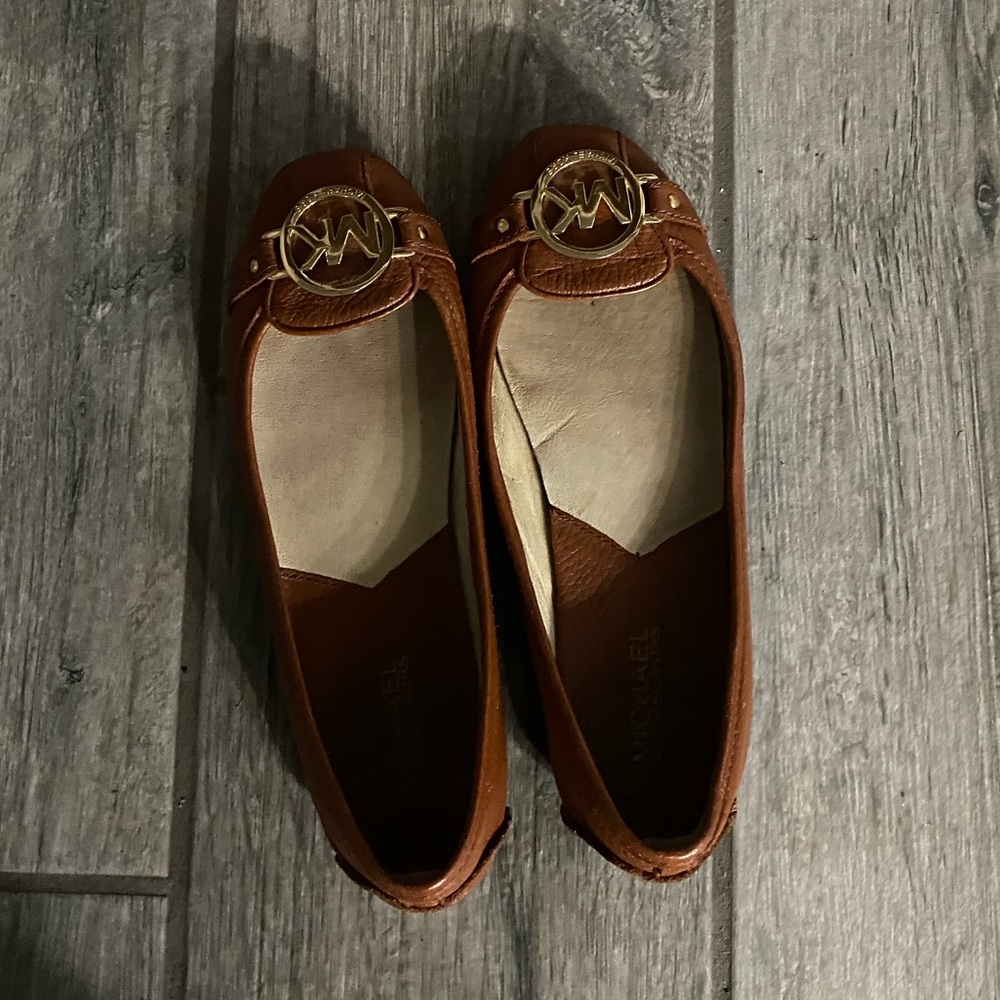 MK Brown leather flats!